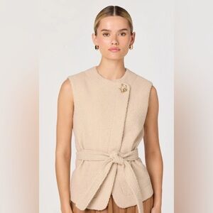 Darrien vest